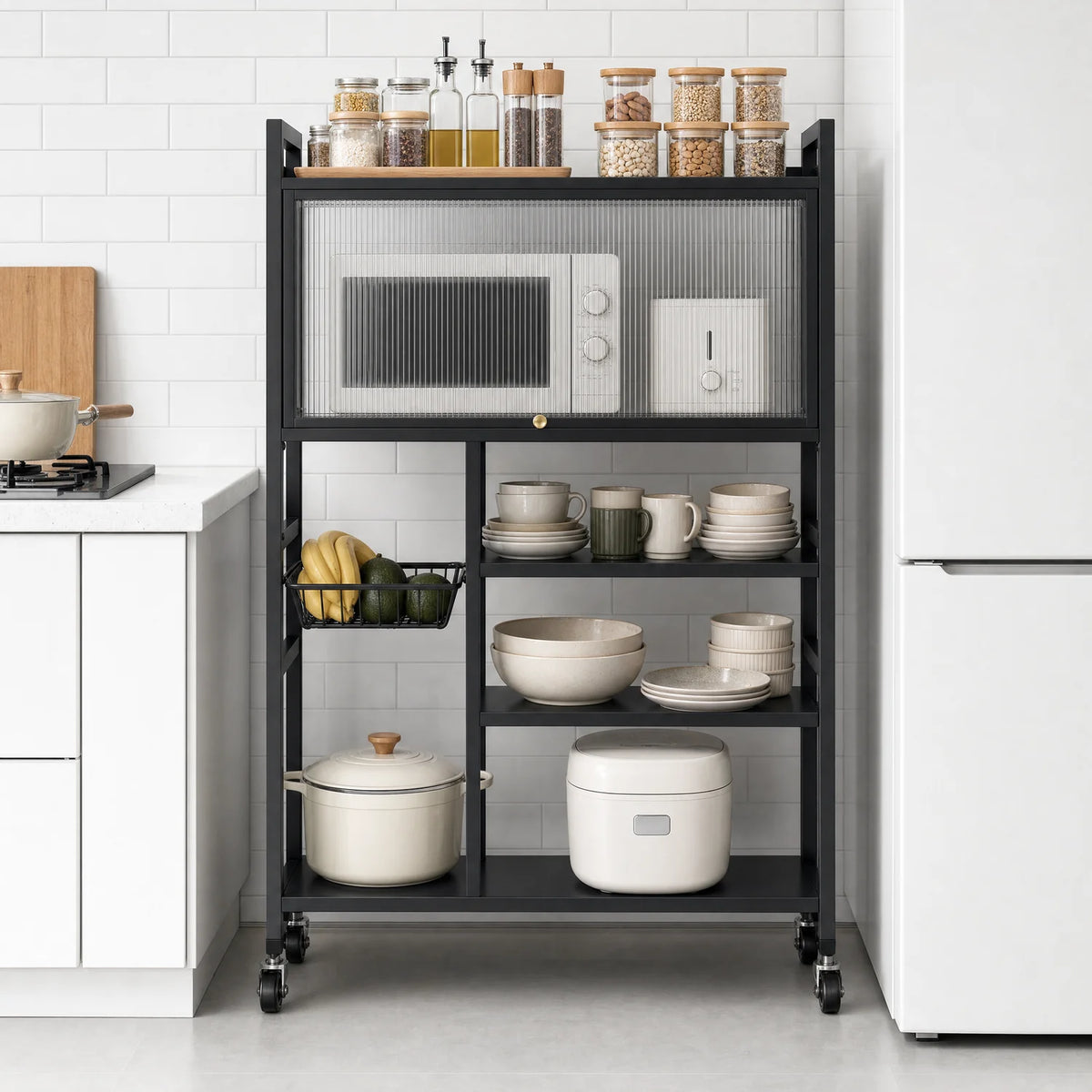 Mueble organizador de cocina OrganiChef PRO lleno de loza y electrodomésticos